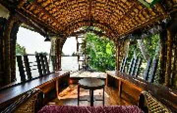 Ecstatic 4 Days 3 Nights Kerala Beach Trip Package